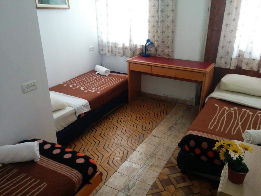 Momo'S Hostel Tel Awiw Zewnętrze zdjęcie